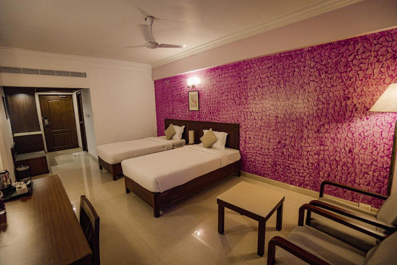 Casino Hotels Ltd Thrissur Bagian luar foto
