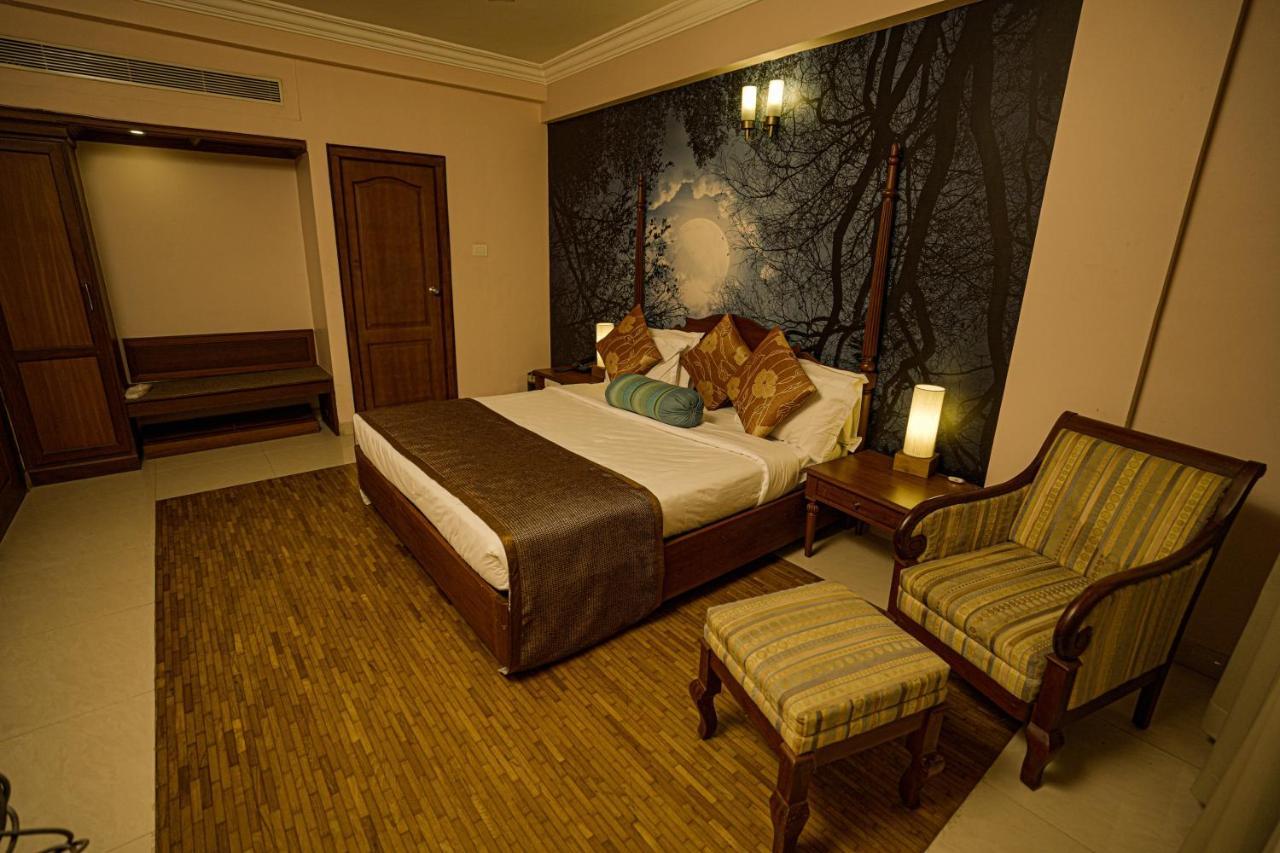 Casino Hotels Ltd Thrissur Bagian luar foto
