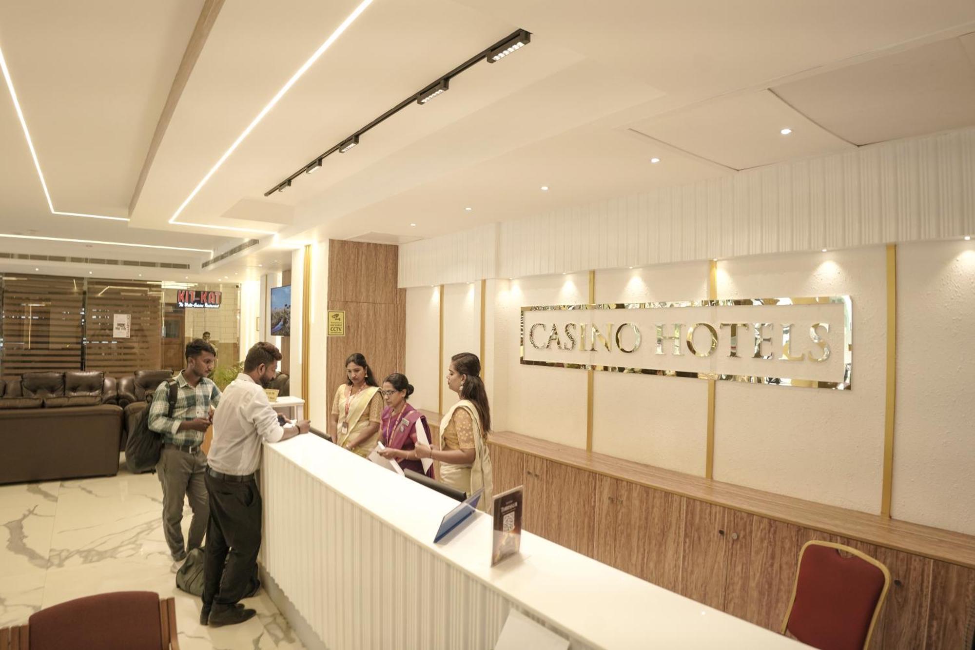Casino Hotels Ltd Thrissur Bagian luar foto