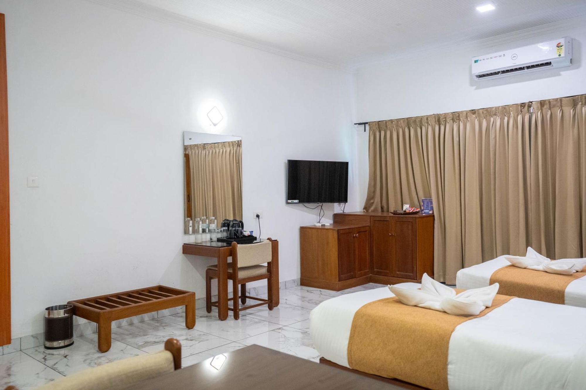 Casino Hotels Ltd Thrissur Bagian luar foto