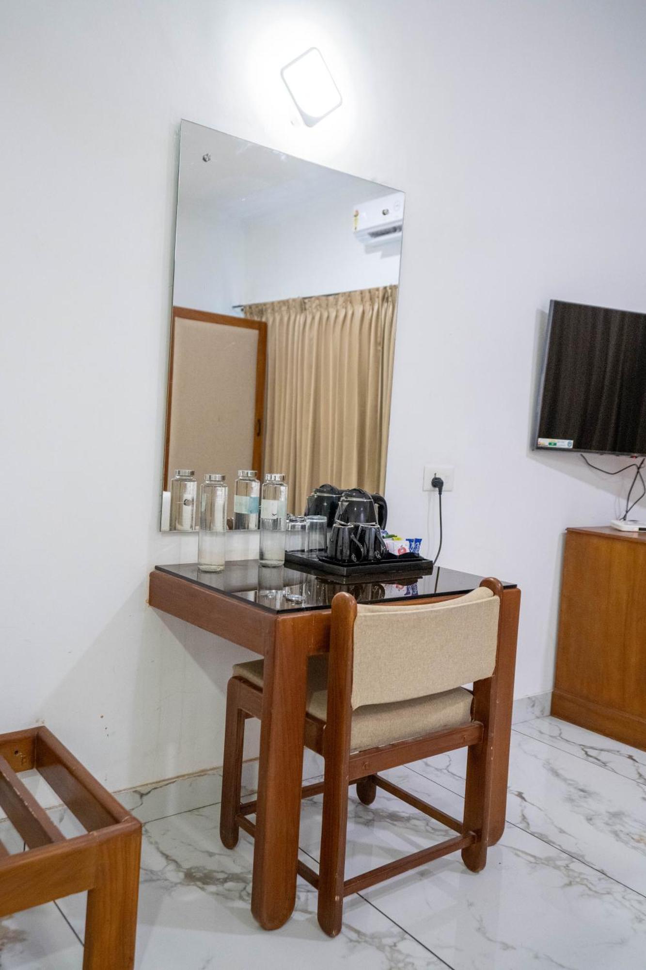 Casino Hotels Ltd Thrissur Bagian luar foto