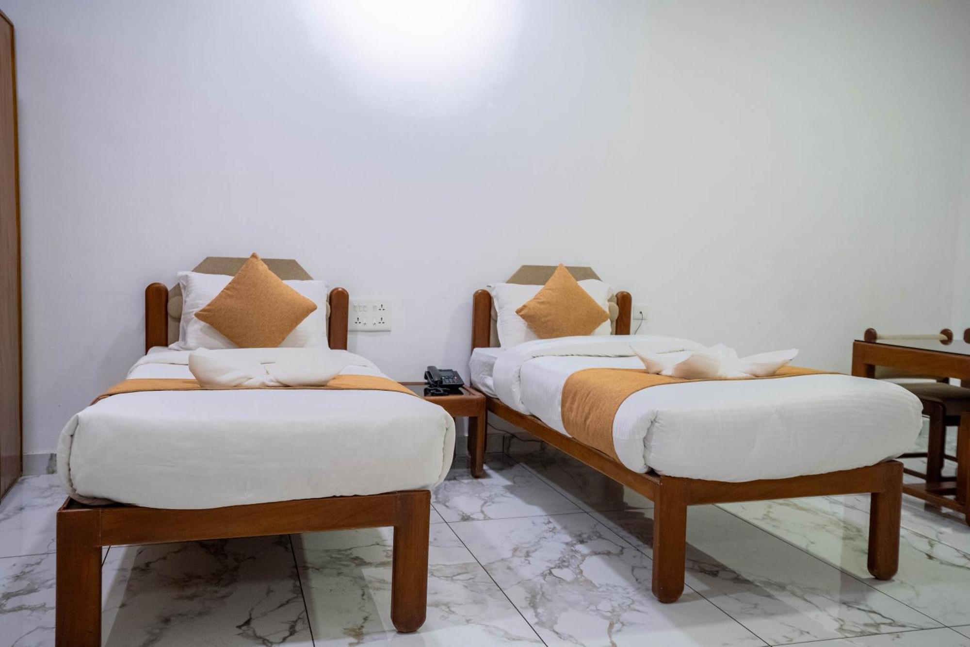 Casino Hotels Ltd Thrissur Bagian luar foto