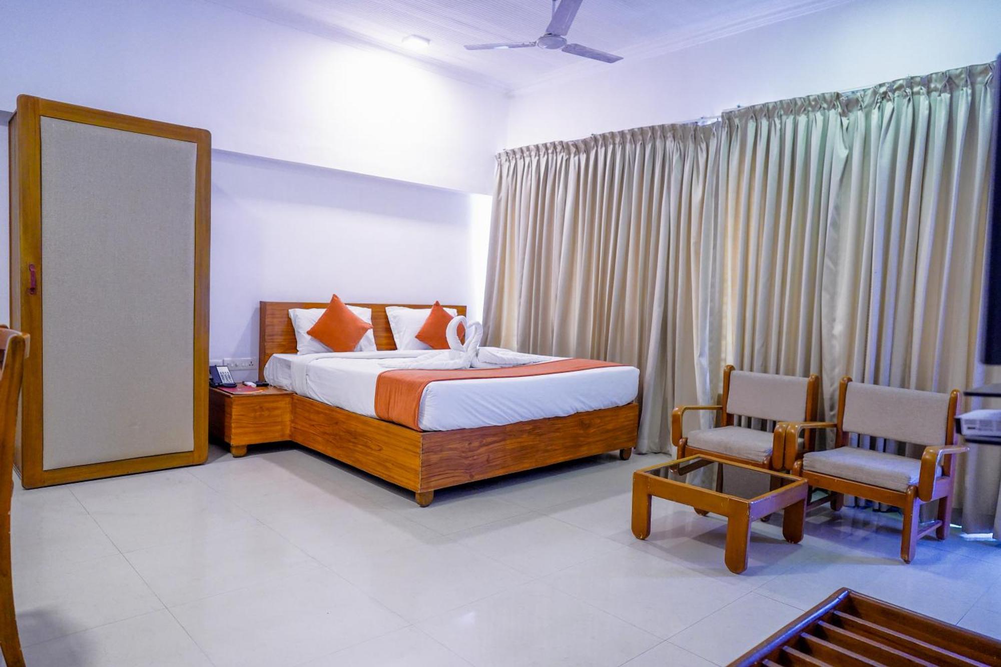Casino Hotels Ltd Thrissur Bagian luar foto
