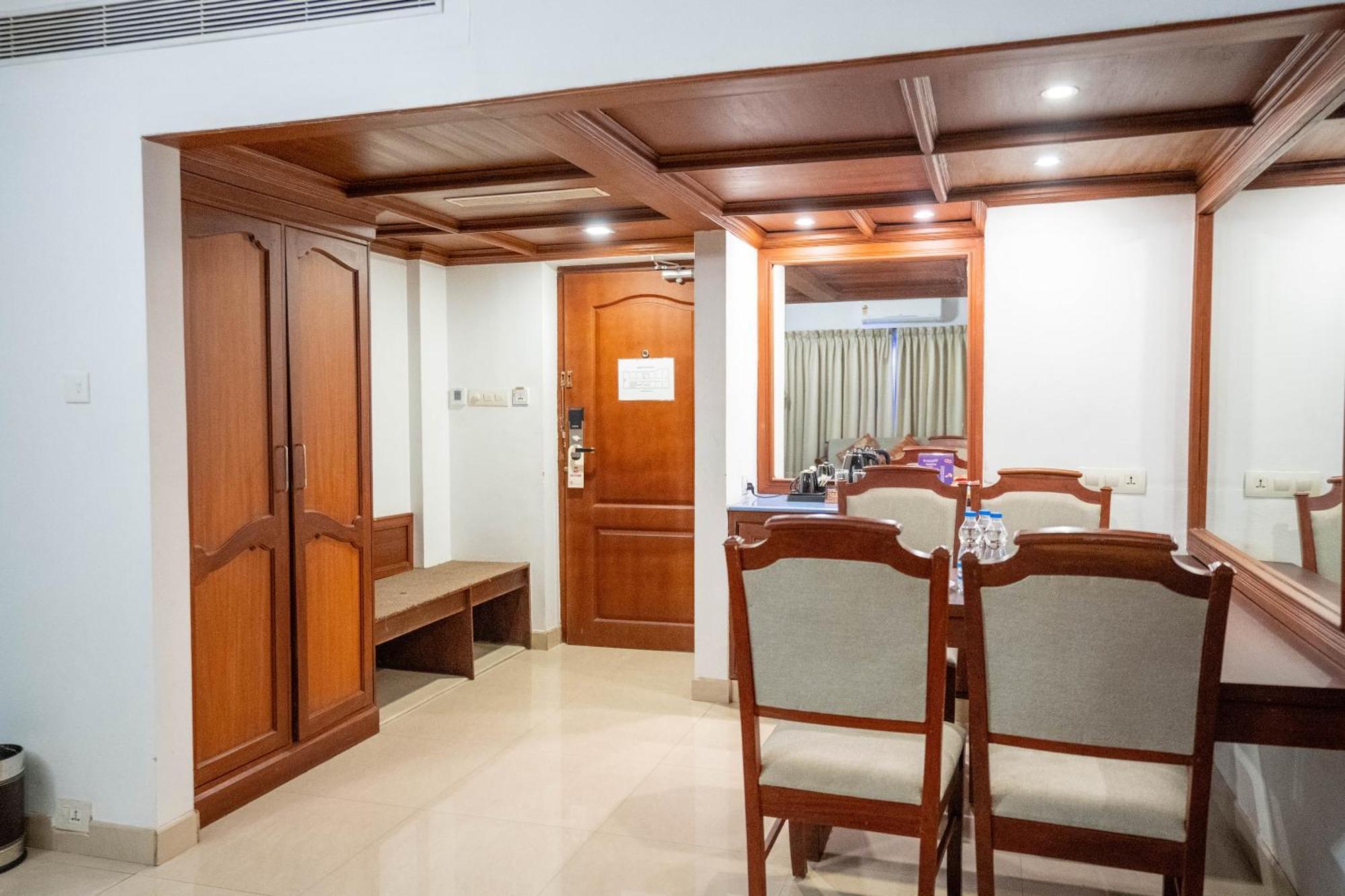 Casino Hotels Ltd Thrissur Bagian luar foto
