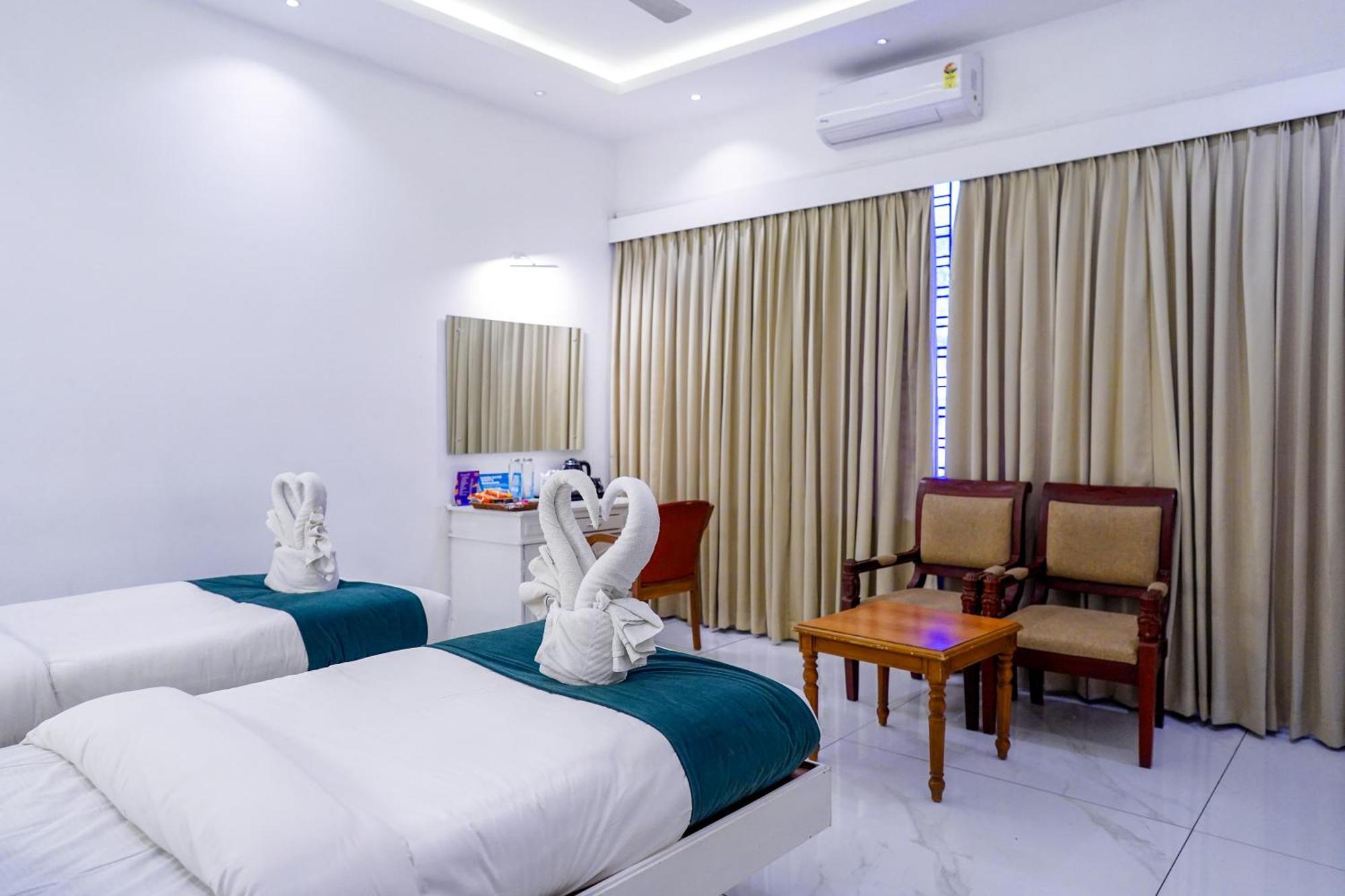 Casino Hotels Ltd Thrissur Bagian luar foto