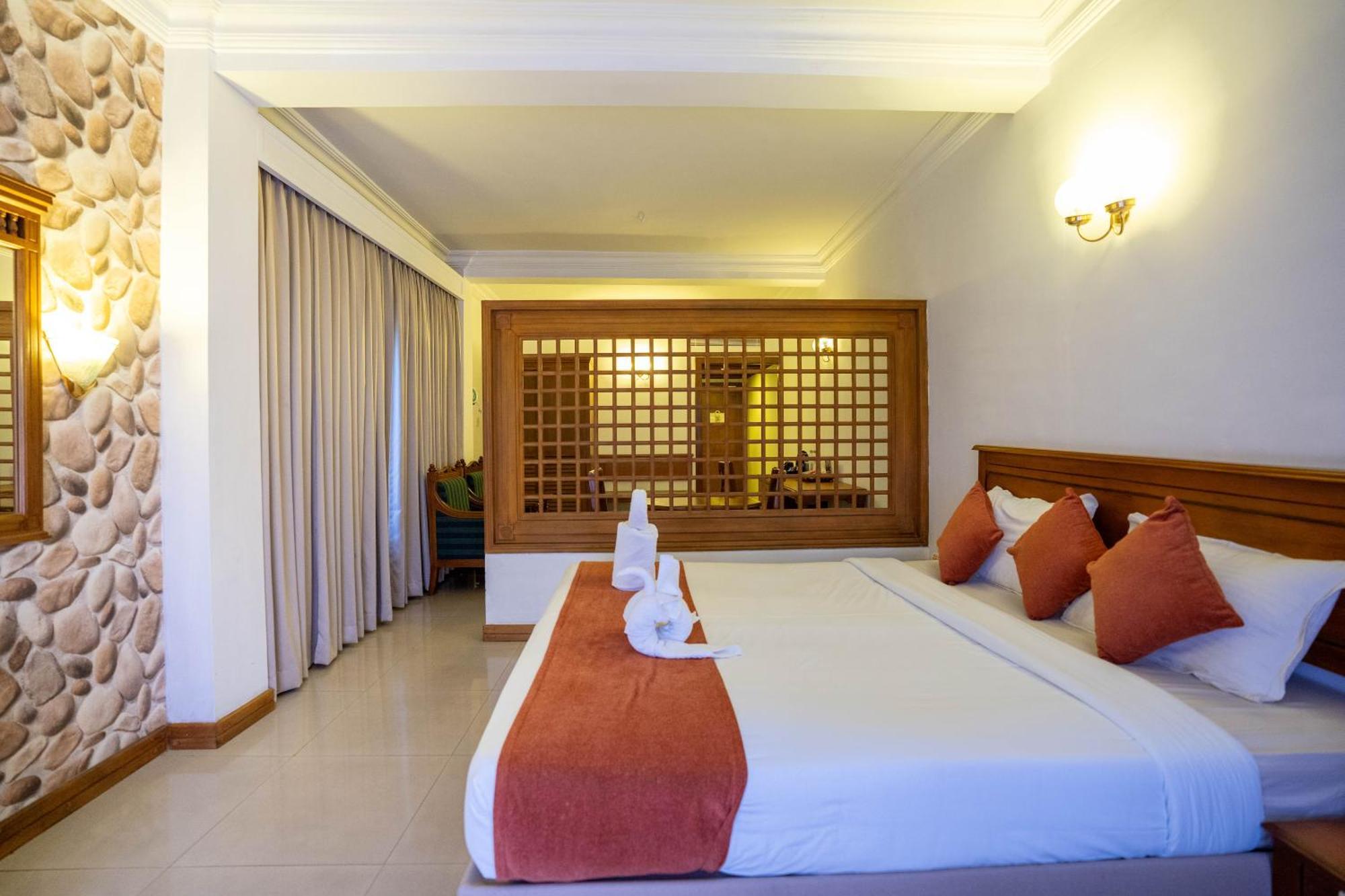 Casino Hotels Ltd Thrissur Bagian luar foto