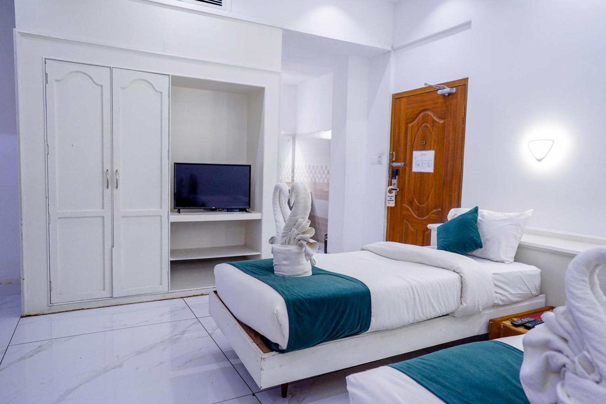 Casino Hotels Ltd Thrissur Bagian luar foto