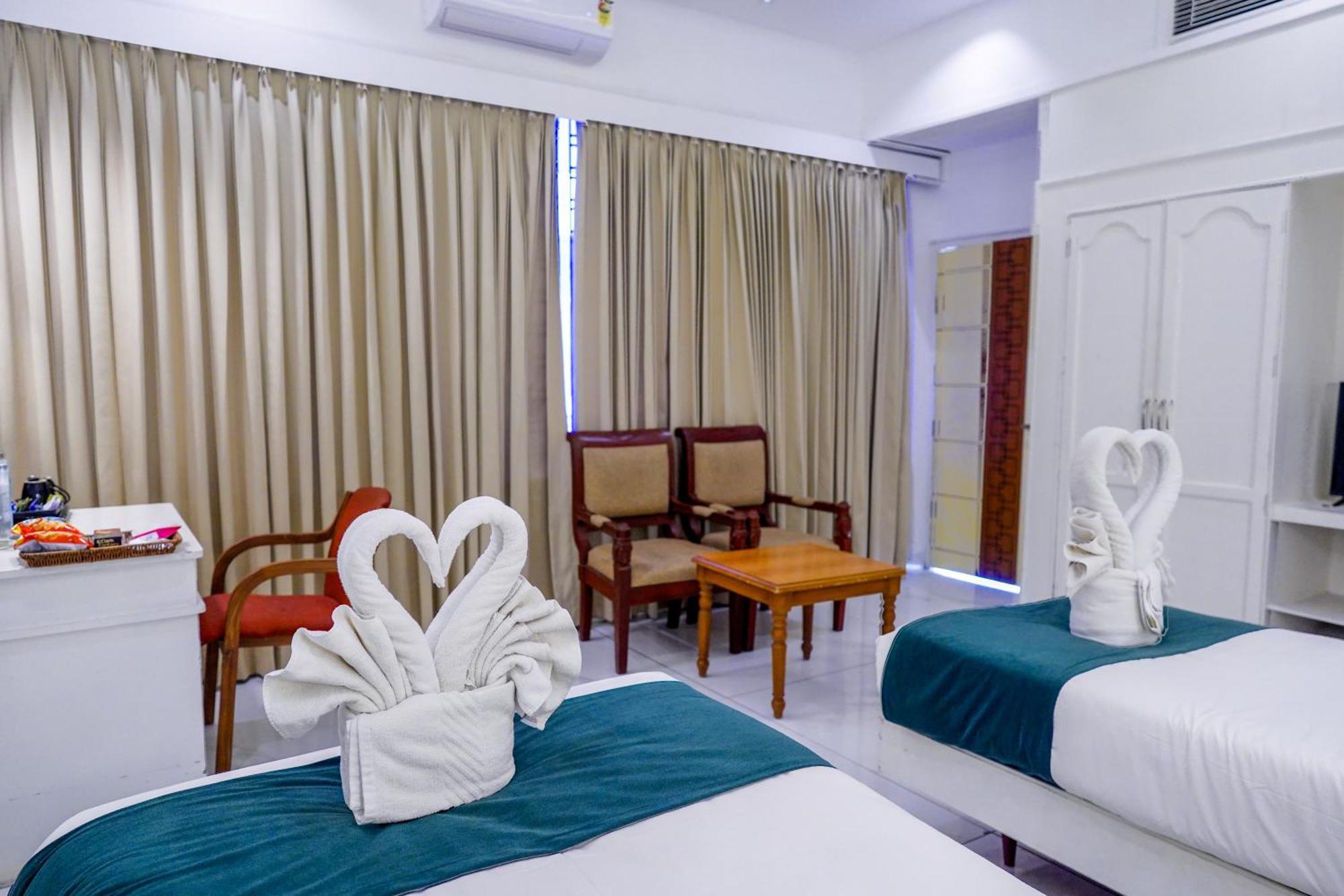 Casino Hotels Ltd Thrissur Bagian luar foto