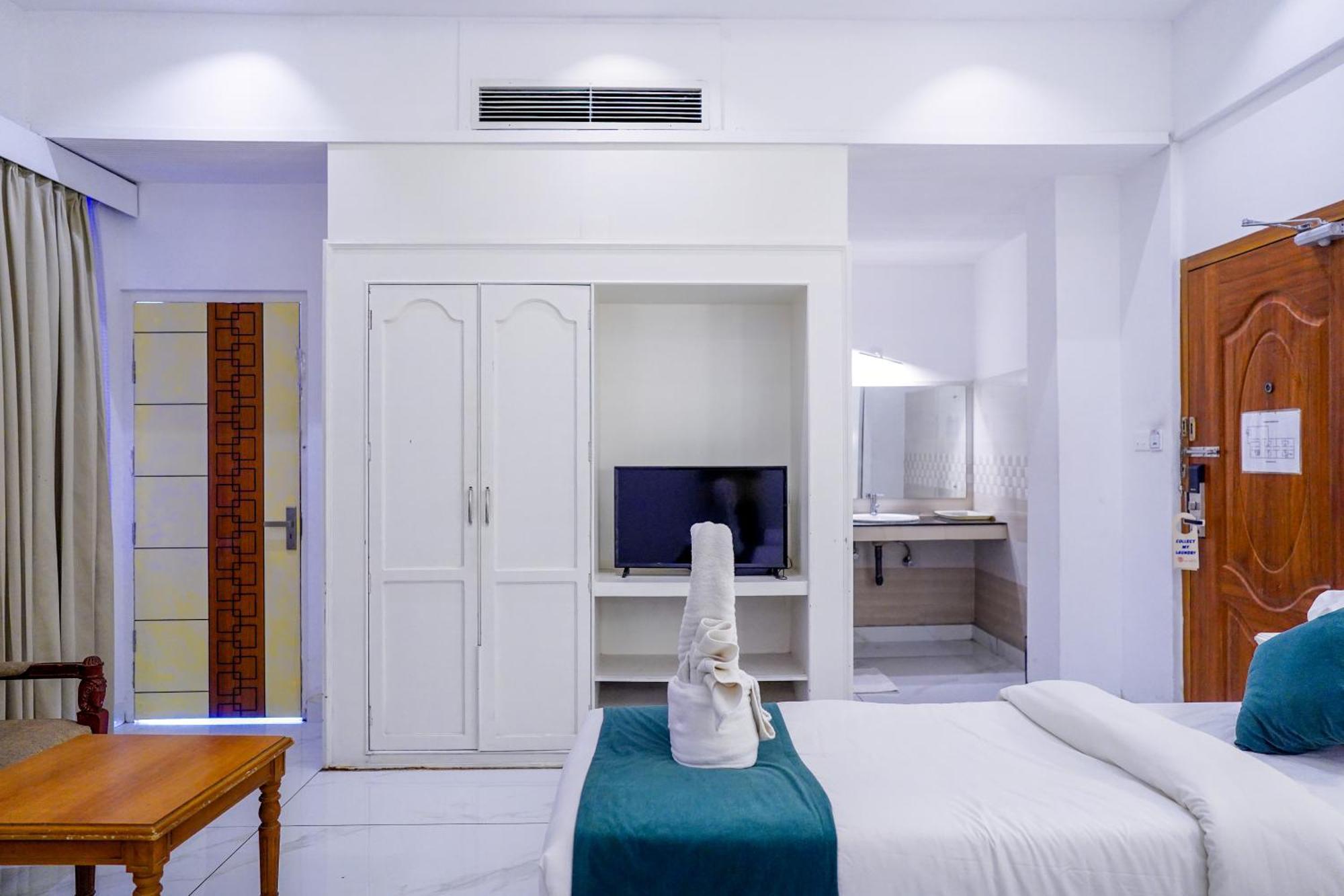 Casino Hotels Ltd Thrissur Bagian luar foto
